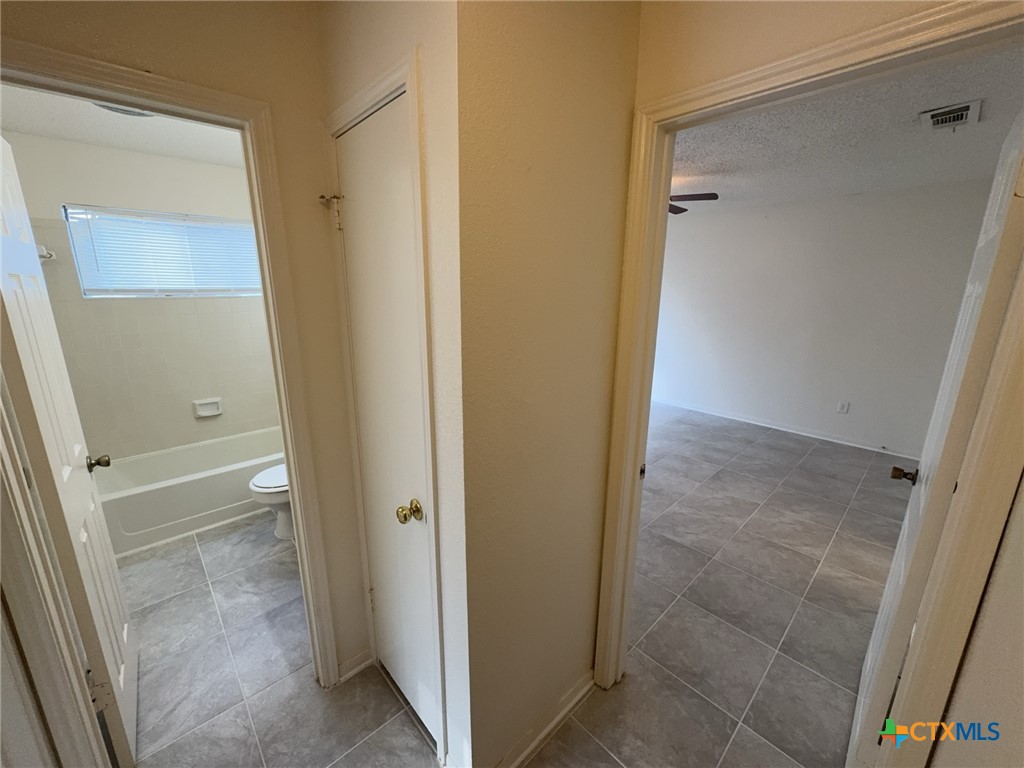 3202 Honeysuckle Drive Property Photo 13