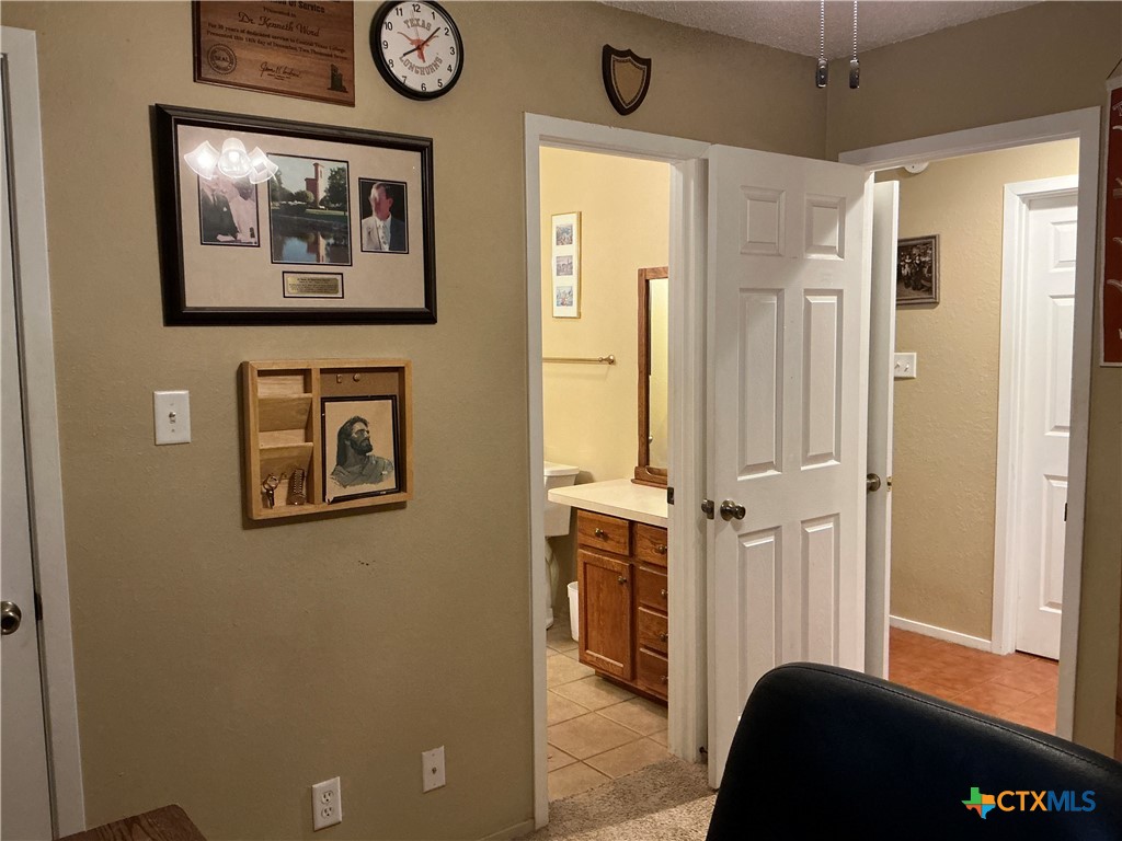 2802 E Good Shepherd Drive Property Photo 14