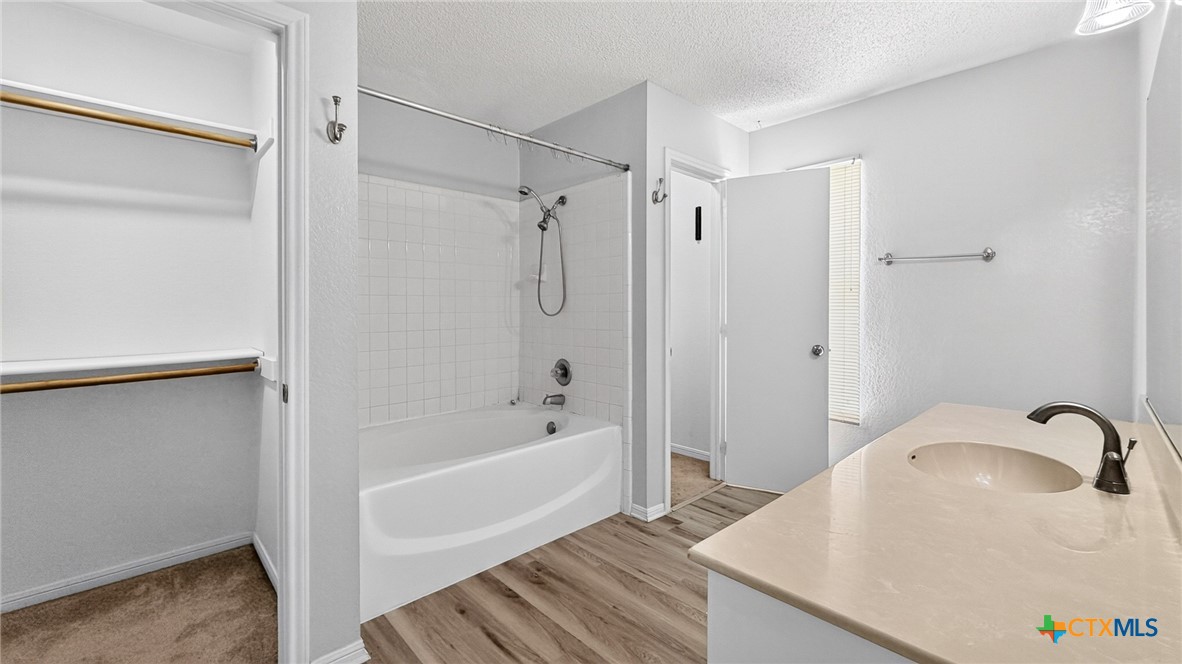 3202 Tom Lockett Drive Property Photo 9