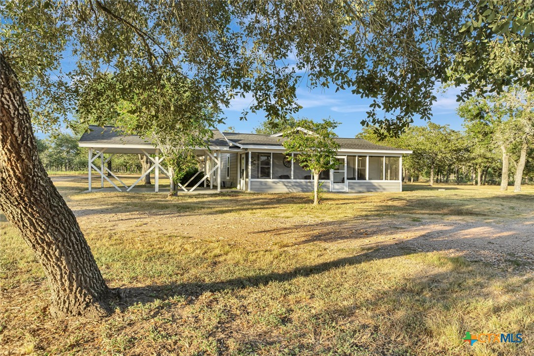 351 Sulphur Estates Rd Property Photo 5