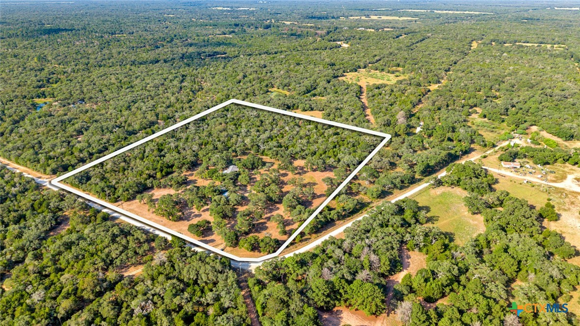 1079 Private Road 1051 Property Photo 1