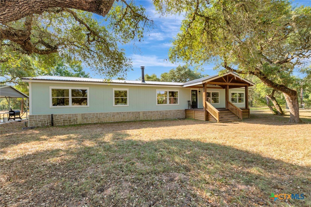 1079 Private Road 1051 Property Photo 2
