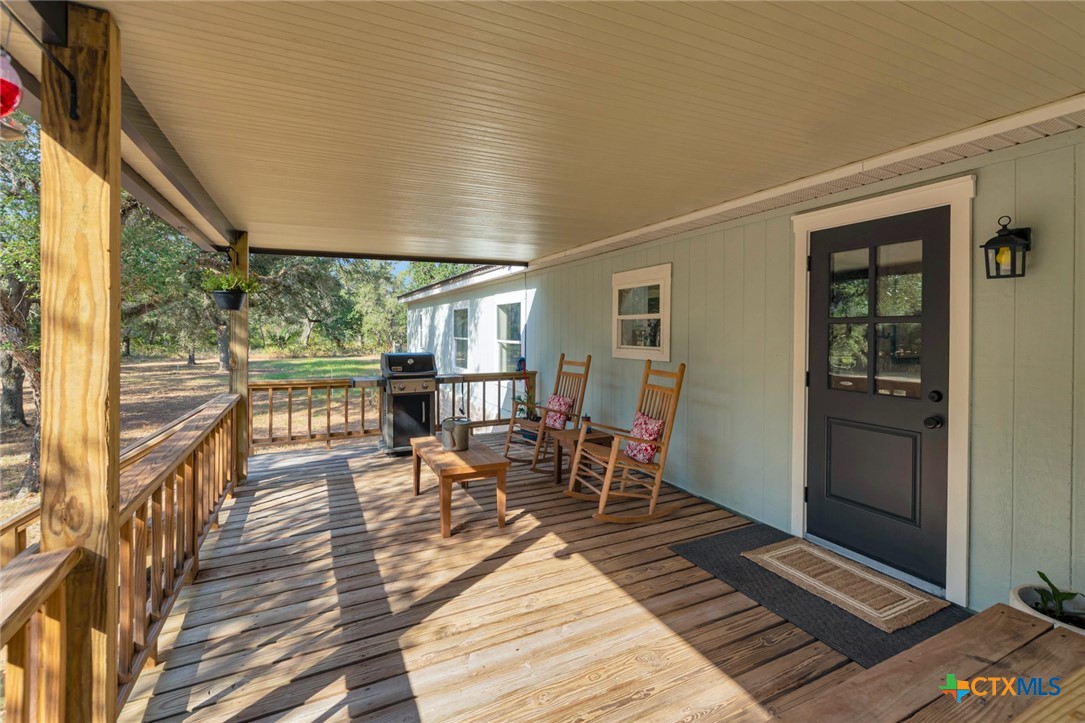 1079 Private Road 1051 Property Photo 6