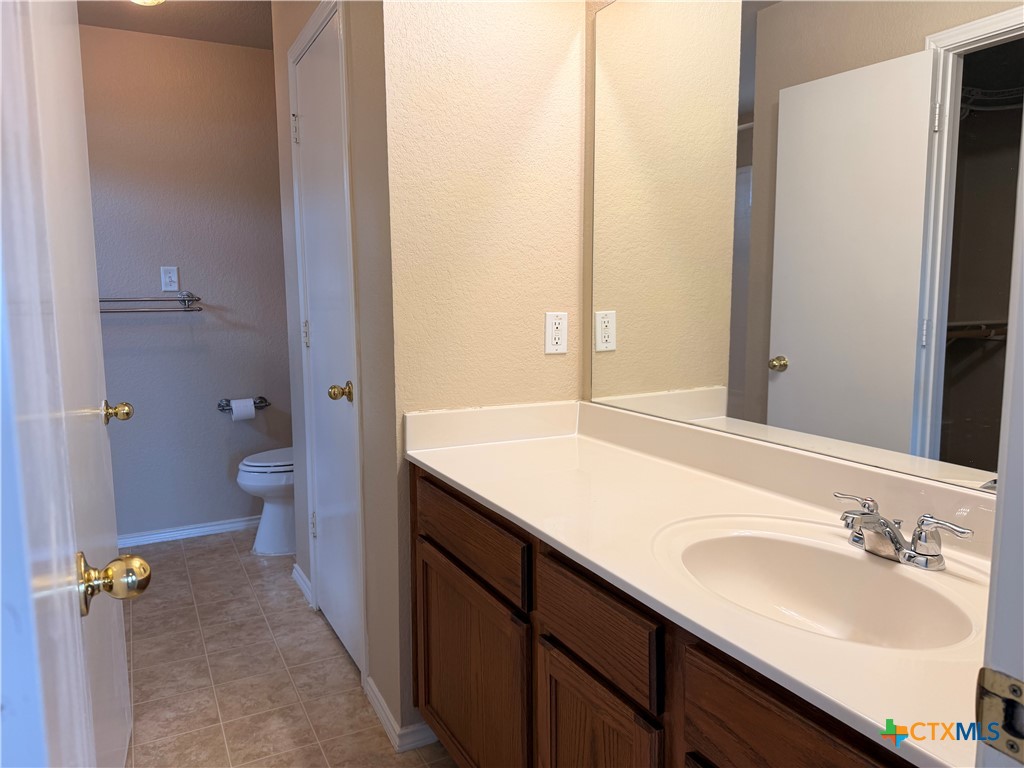 1229 Hilltop Drive Property Photo 11