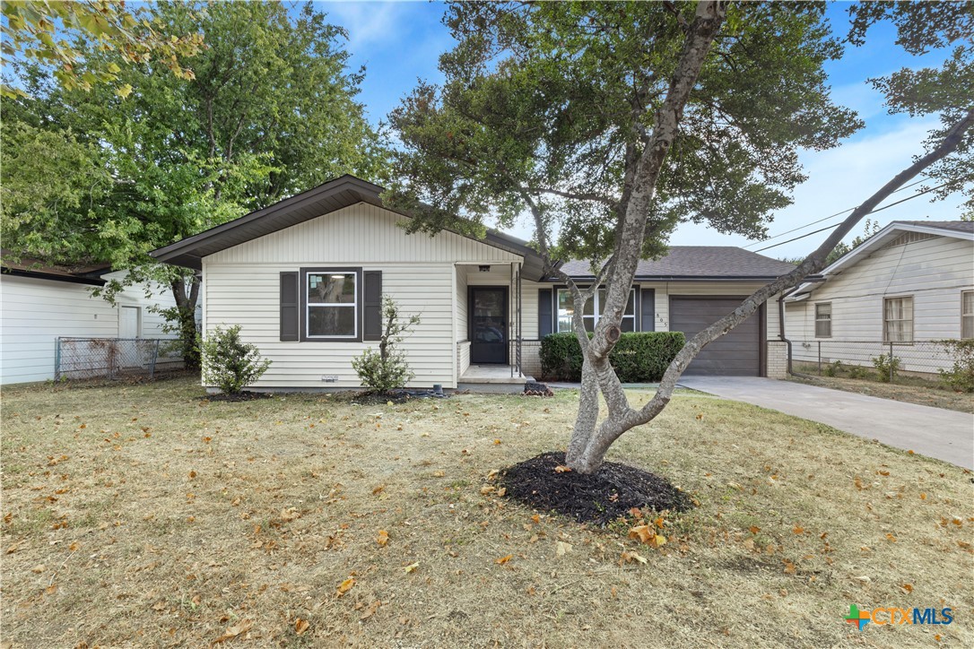 805 Hill Street Property Photo 3