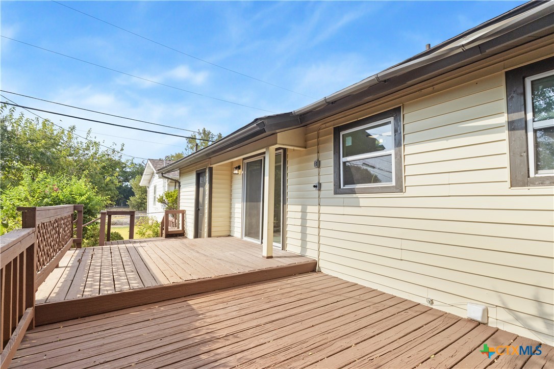 805 Hill Street Property Photo 35