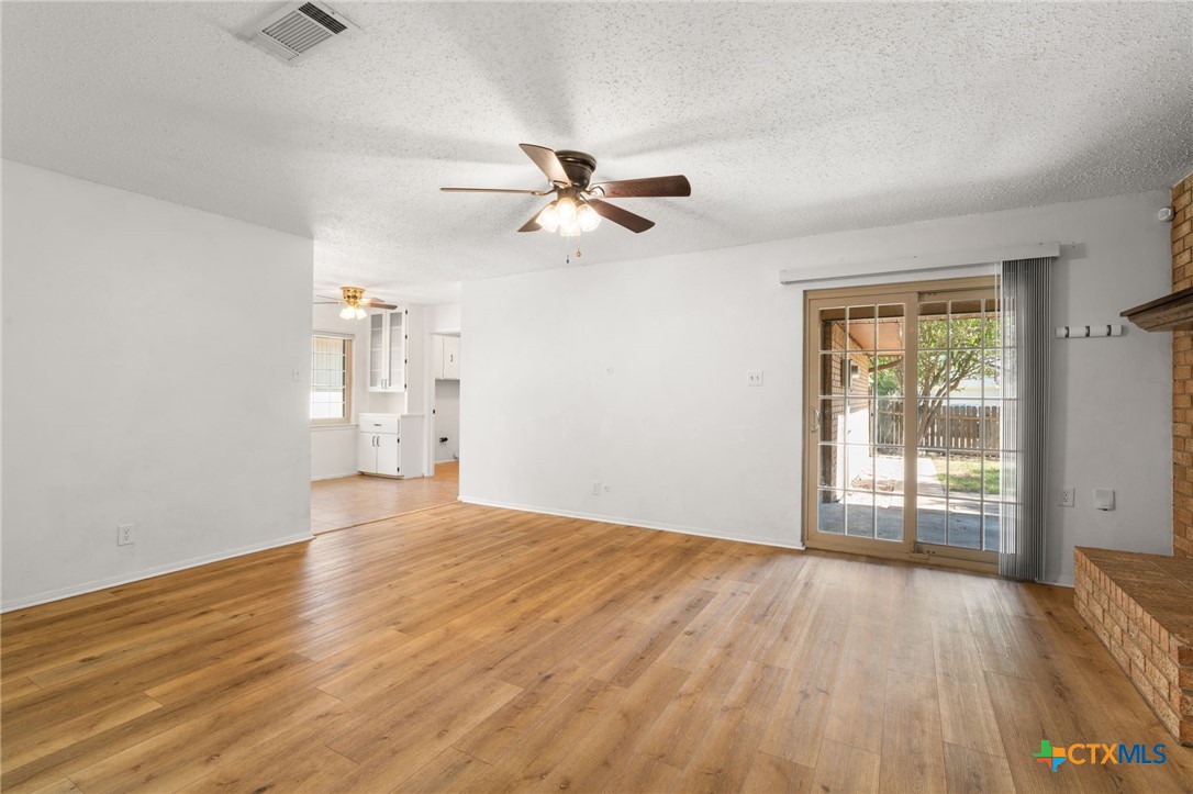 2202 Winchester Drive Property Photo 8