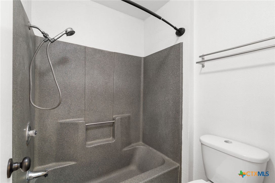 2202 Winchester Drive Property Photo 21