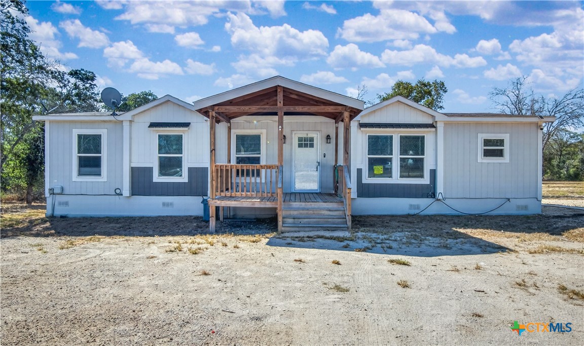 209 Sandy Oaks Drive Property Photo 1