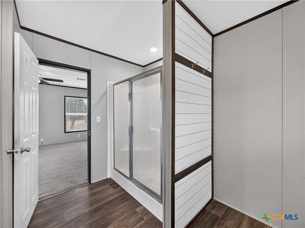 209 Sandy Oaks Drive Property Photo 18