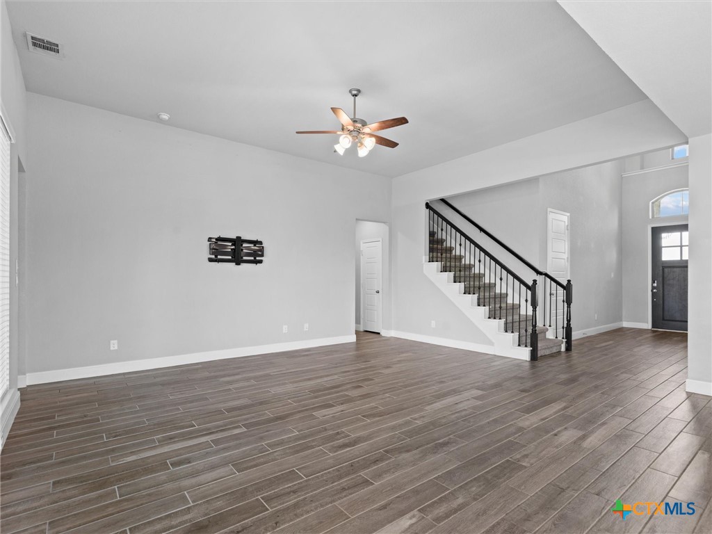 6501 Crockett Cove Property Photo 12