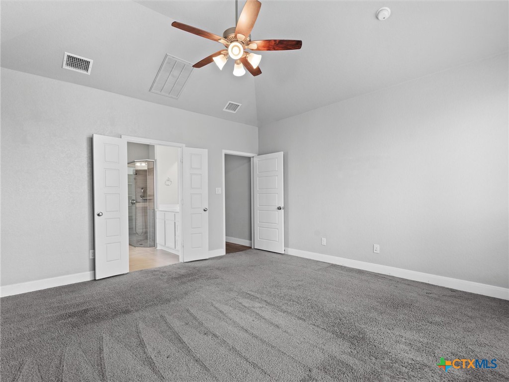 6501 Crockett Cove Property Photo 14