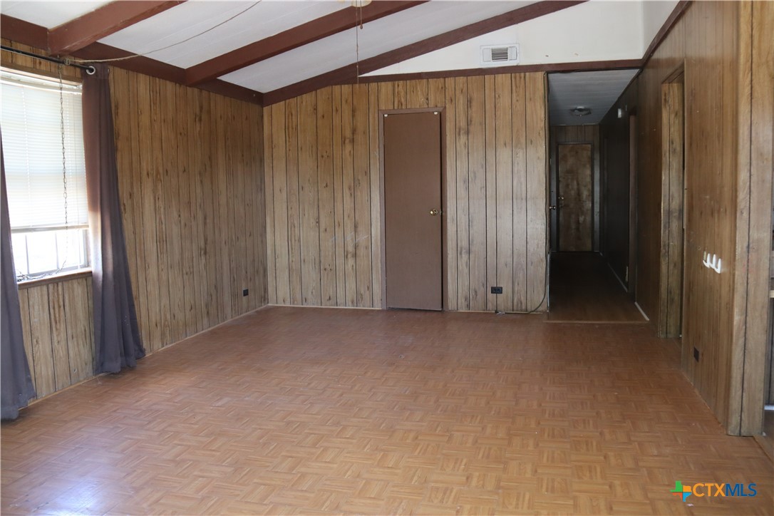 1103 Elyse Drive Property Photo 2