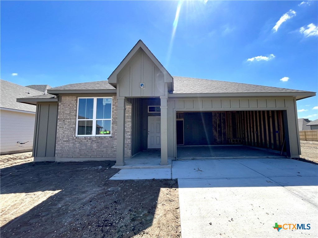 616 James Parker Circle Property Photo 1