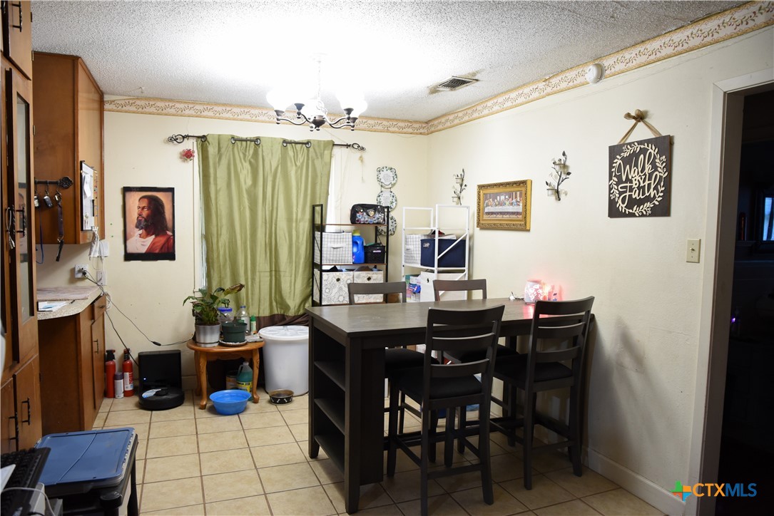 3308 Avondale Street Property Photo 4