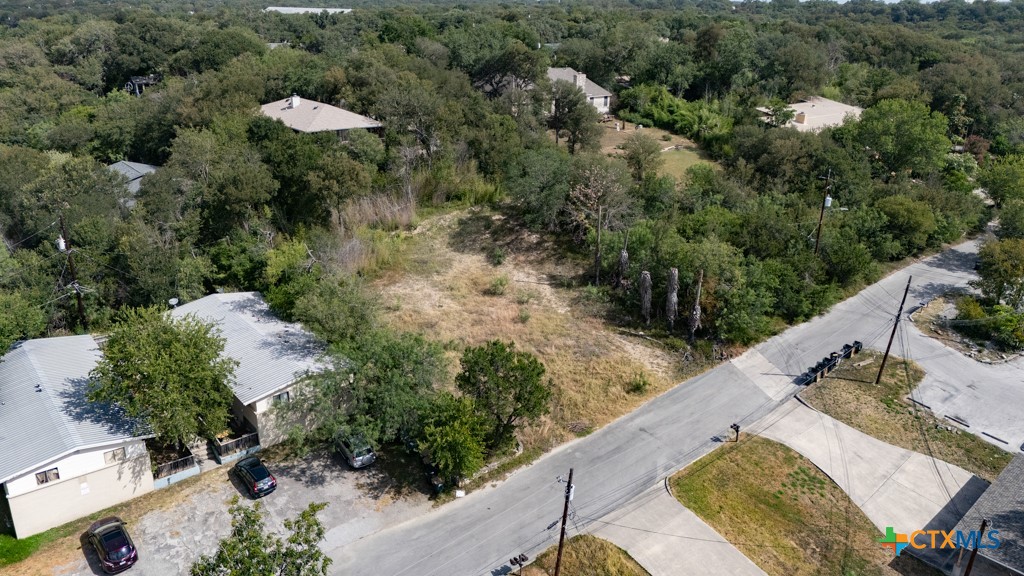 1104 Advance Street Property Photo 11