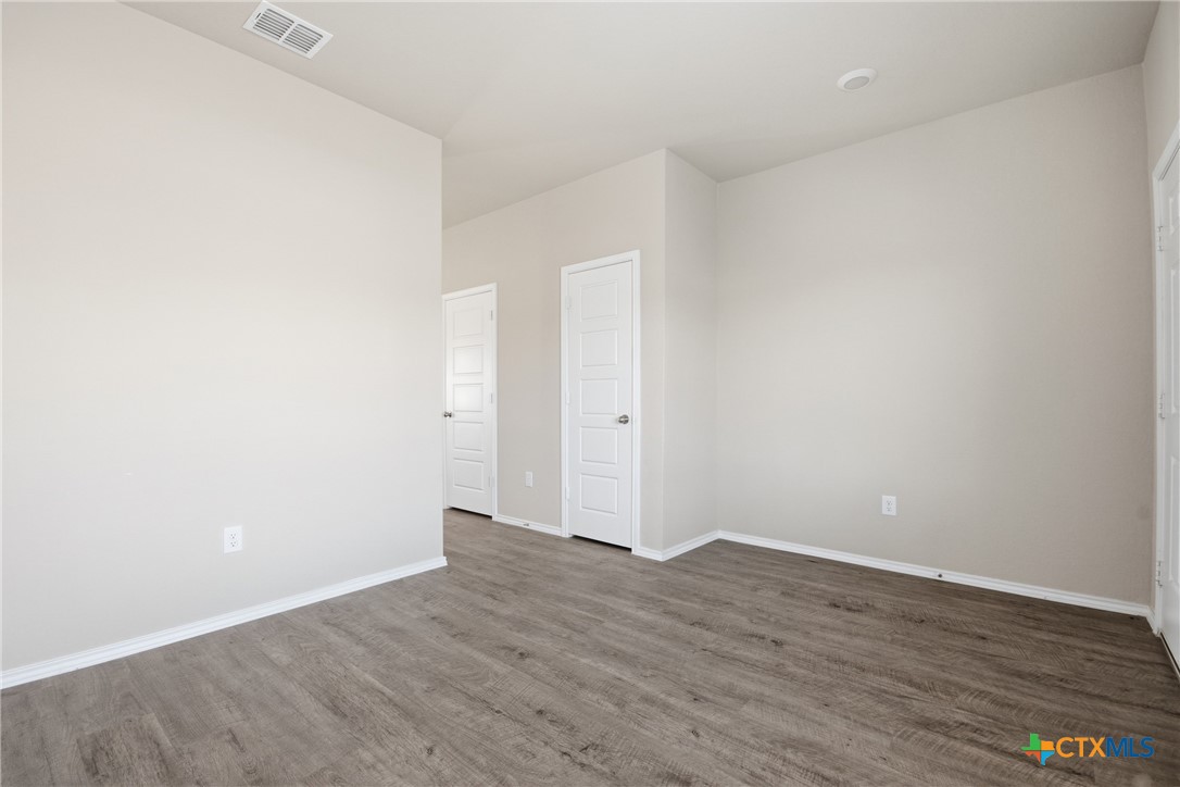 292 Legacy Circle Property Photo 5