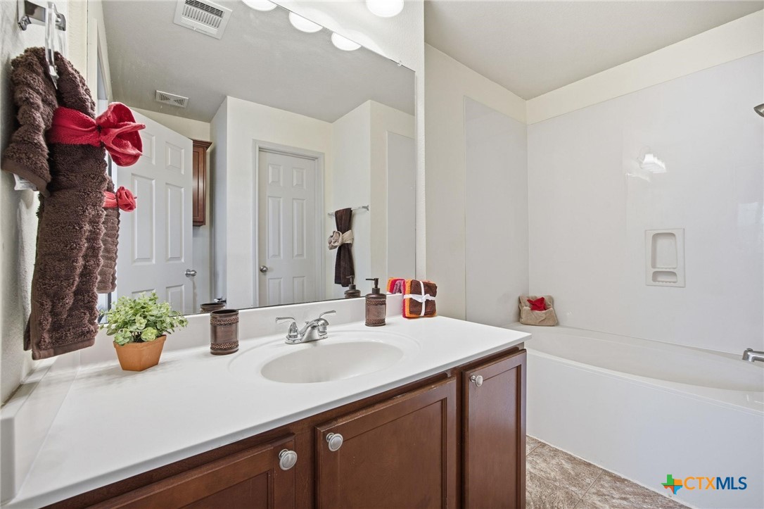 408 Azurite Drive Property Photo 24