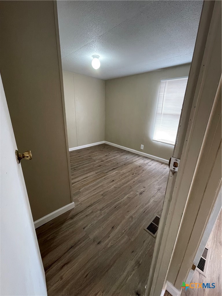 611 Buck Trail Property Photo 4
