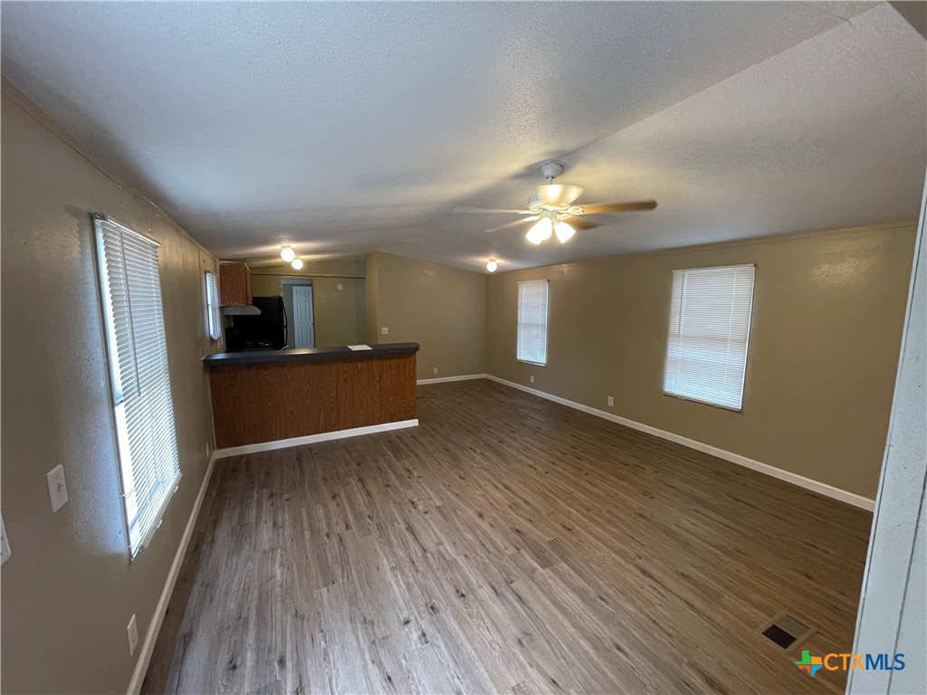 611 Buck Trail Property Photo 11