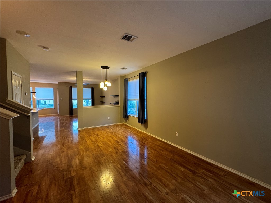 701 Sampson Property Photo 3