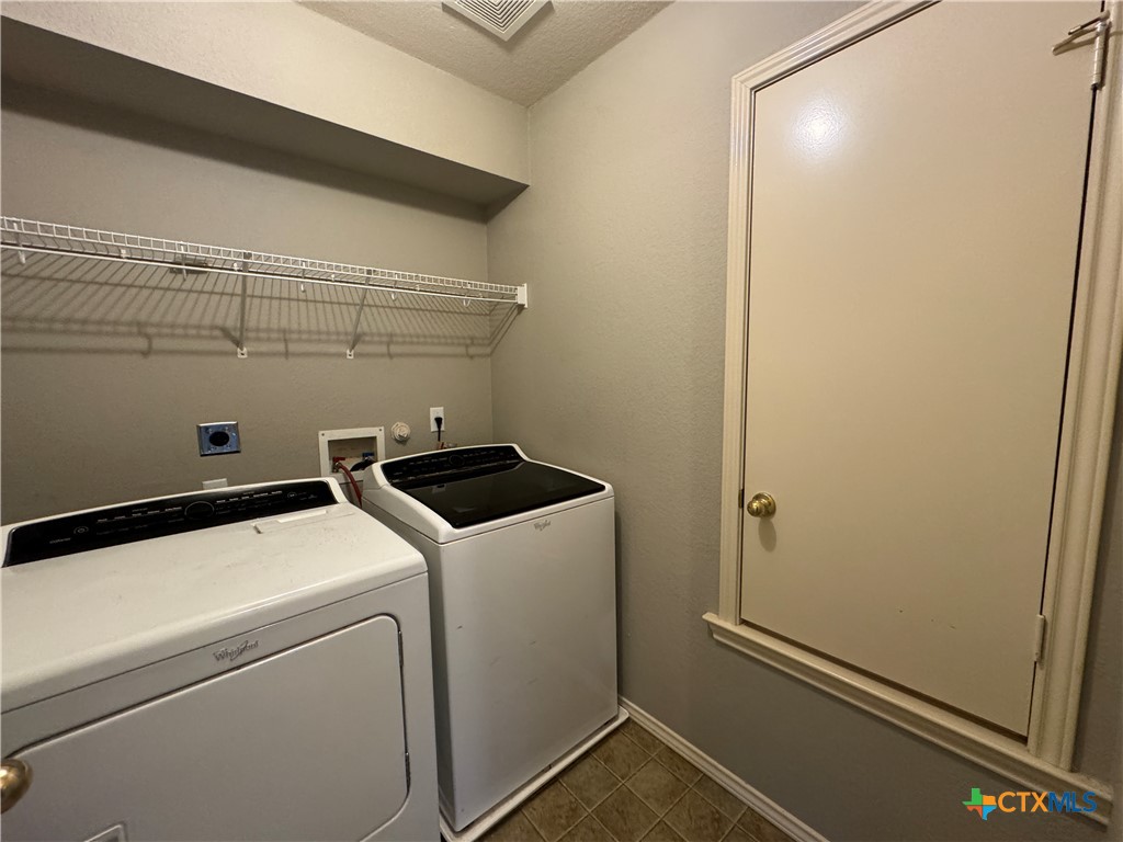 701 Sampson Property Photo 25