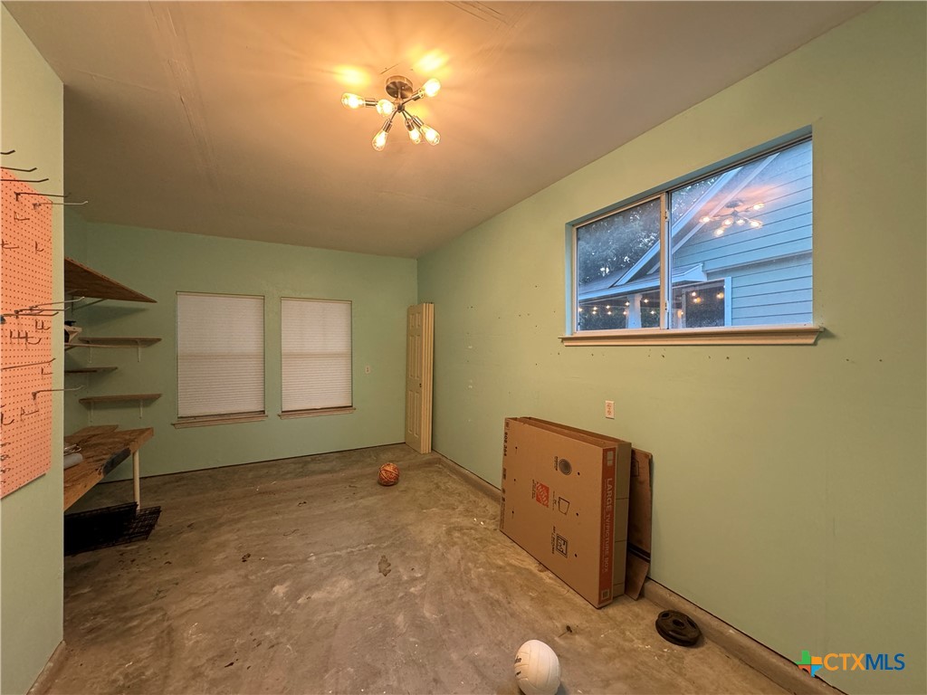 701 Sampson Property Photo 26