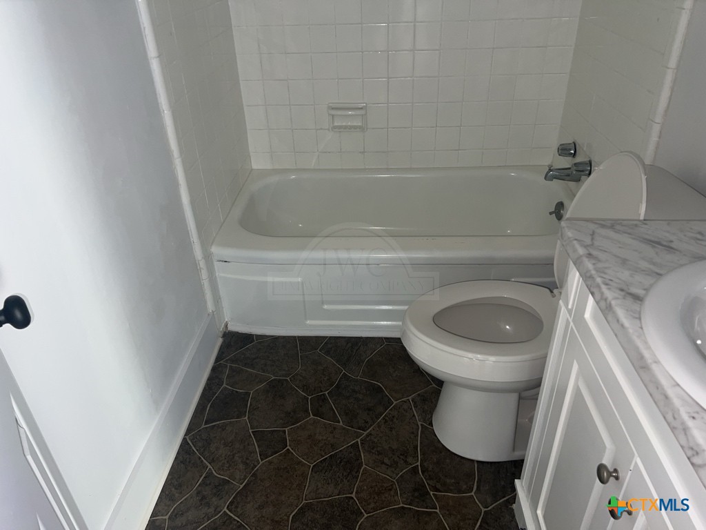 1306 Alexander Street Property Photo 12