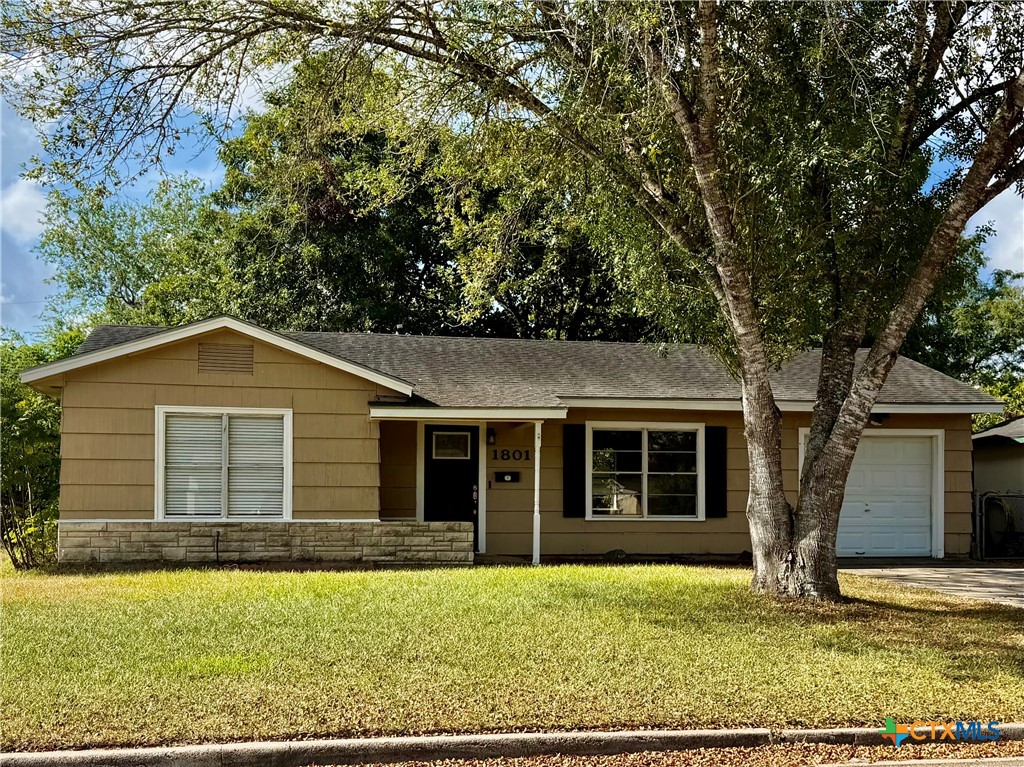 1801 E Walnut Avenue Property Photo 1