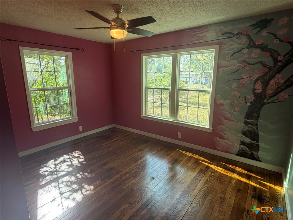 1801 E Walnut Avenue Property Photo 10