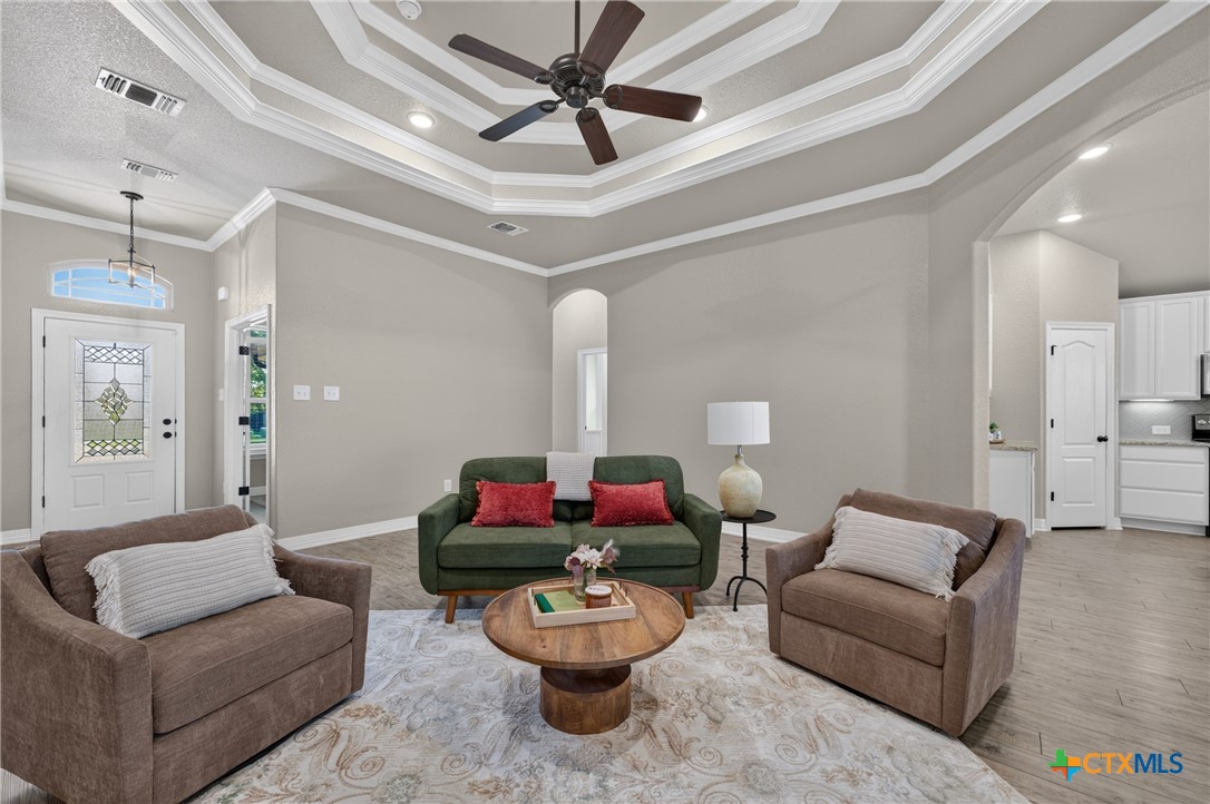 1818 Rustic Manor Drive Property Photo 12