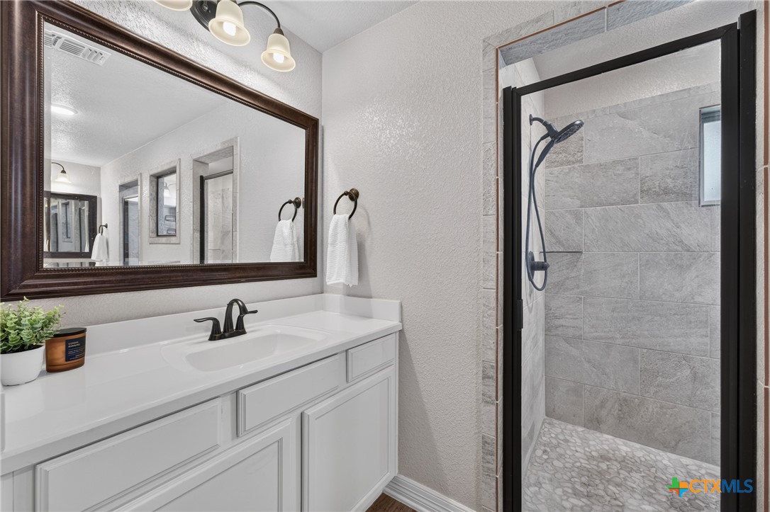 1818 Rustic Manor Drive Property Photo 25