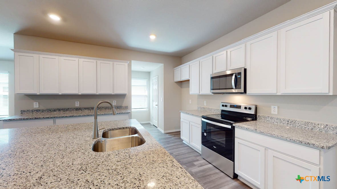 2319 Deadnettle Drive Property Photo 6