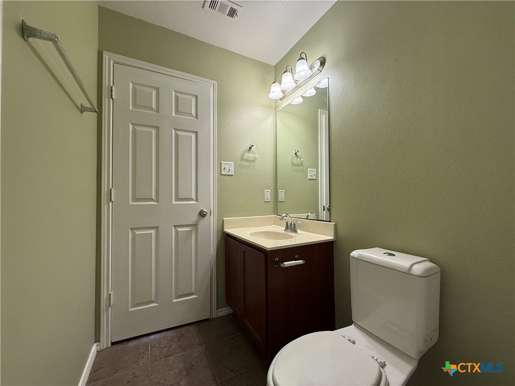302 Sandra Sue Drive Property Photo 9