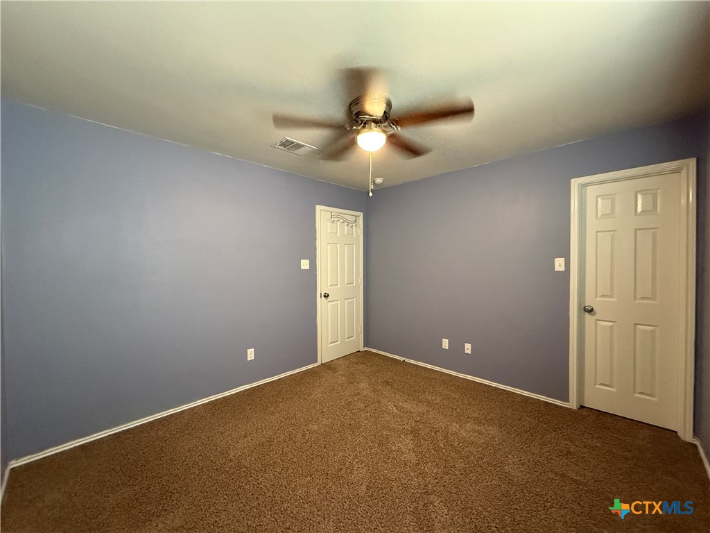 302 Sandra Sue Drive Property Photo 17