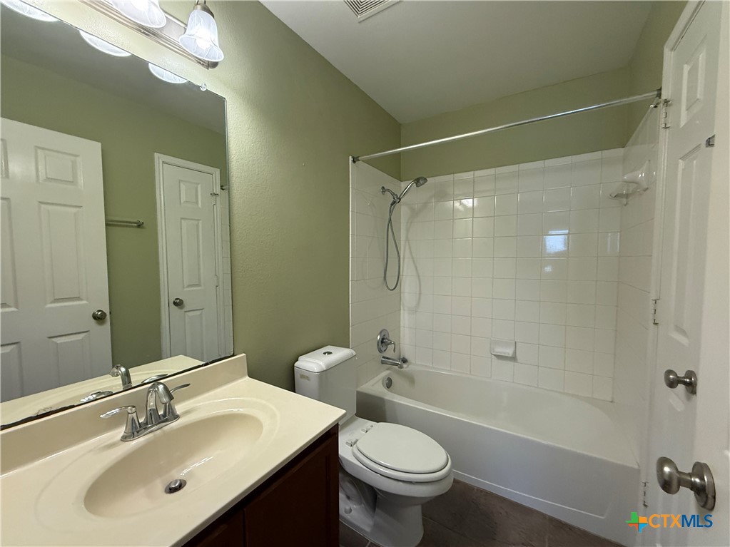 302 Sandra Sue Drive Property Photo 18
