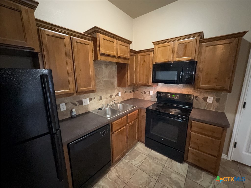 406 Sladecek Drive A Property Photo 7