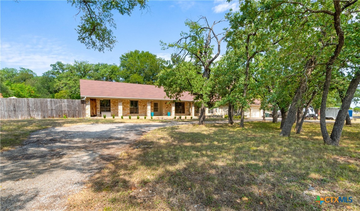 312 Southcross Road Property Photo 9