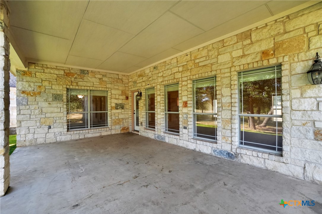986 High Grove Road Property Photo 18