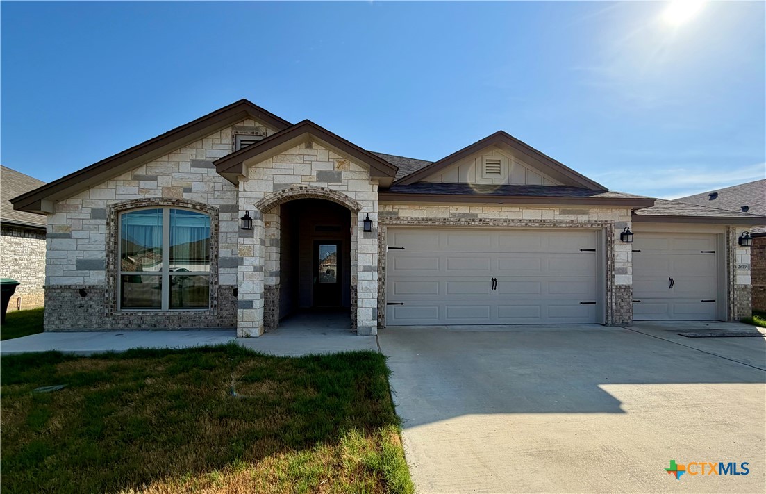 2619 Cowgirl Trail Property Photo 1