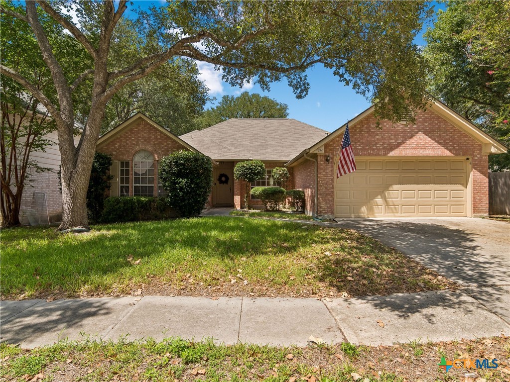841 Dimrock Property Photo 2
