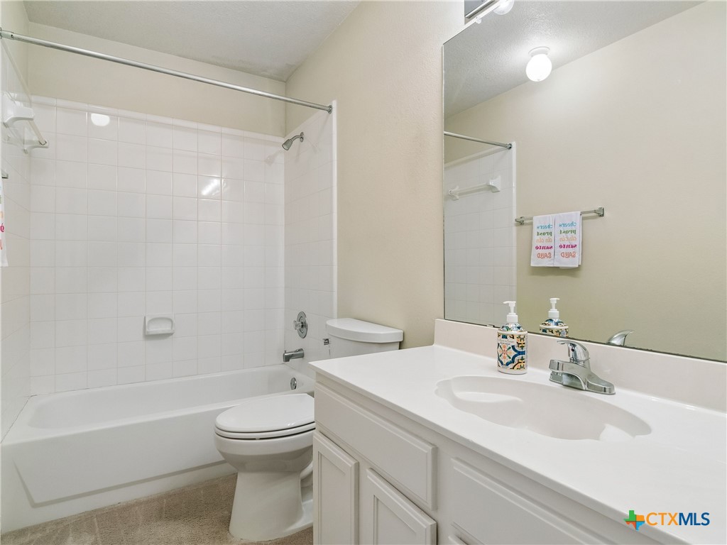 841 Dimrock Property Photo 24