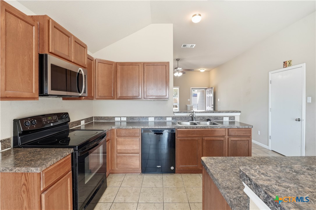 2323 Stoneham Property Photo 8