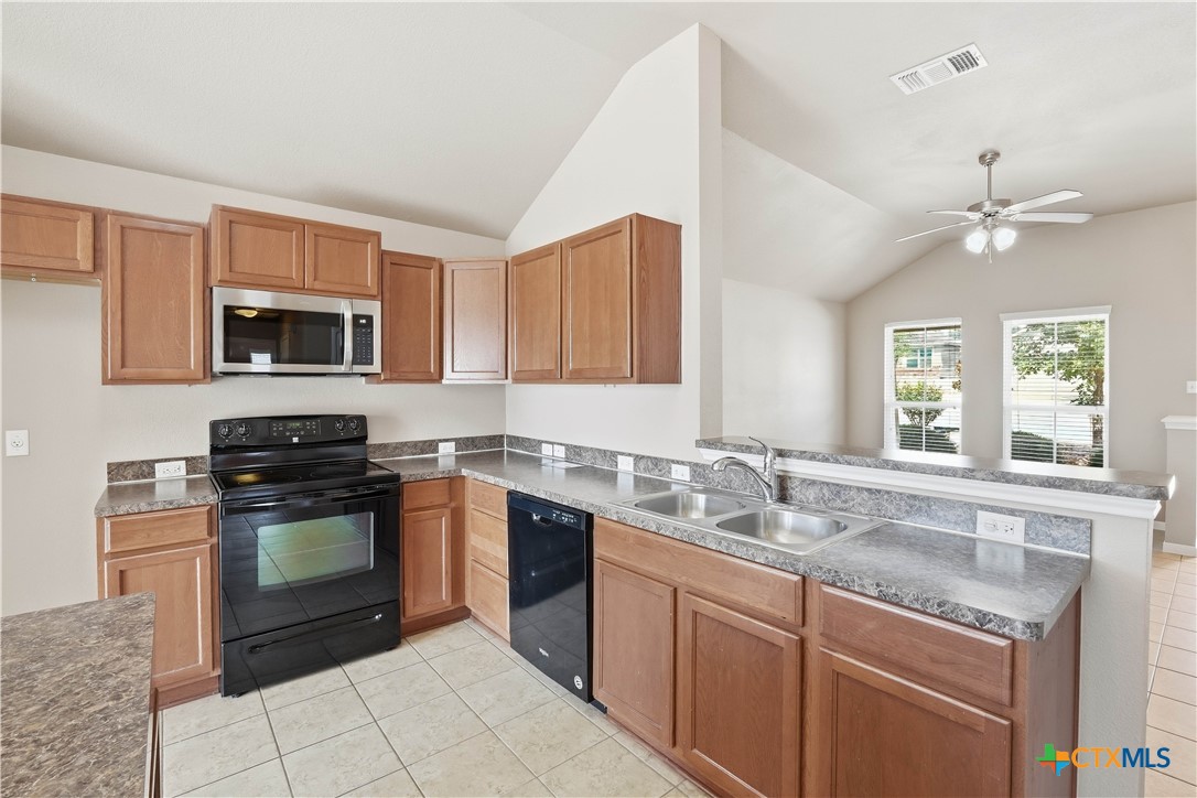 2323 Stoneham Property Photo 10