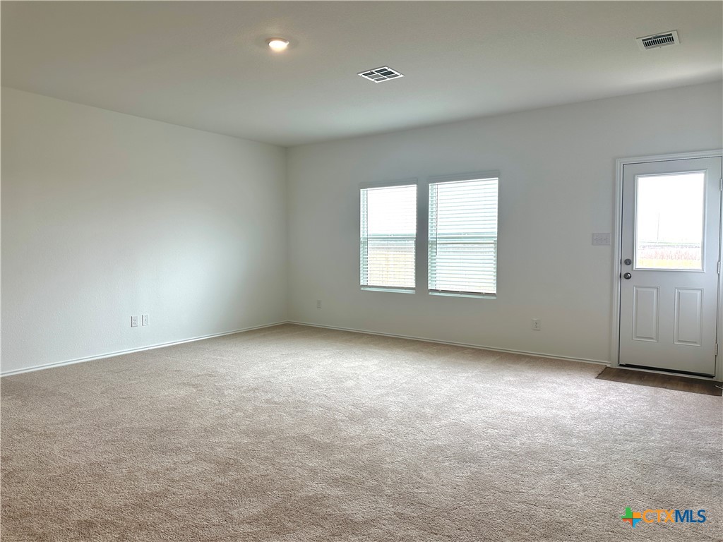 876 Rancho Del Cielo Loop Property Photo 16