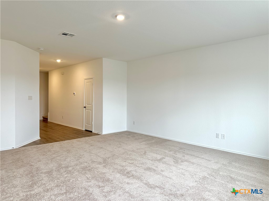 876 Rancho Del Cielo Loop Property Photo 17