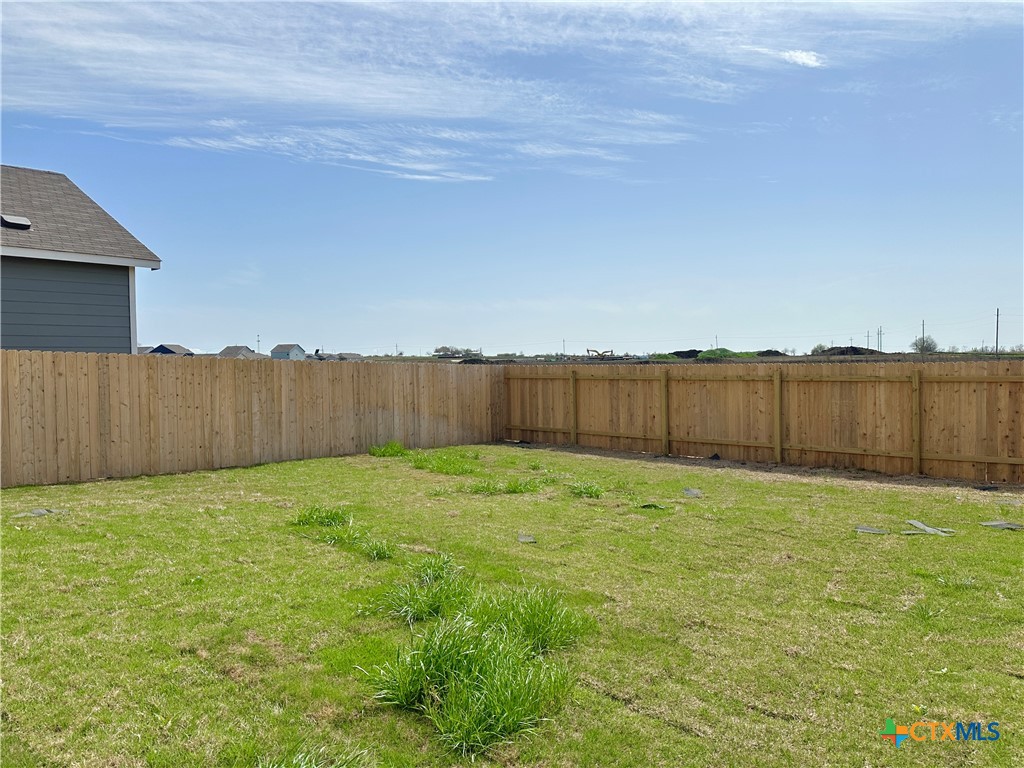 876 Rancho Del Cielo Loop Property Photo 20