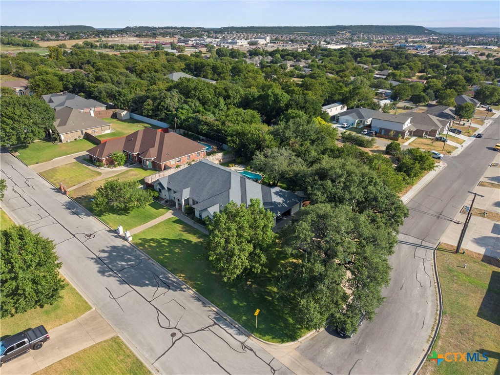 700 Pioneer Trail Property Photo 41