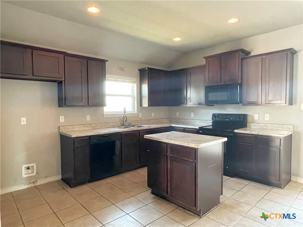 2525 Elk Creek Street Property Photo 9