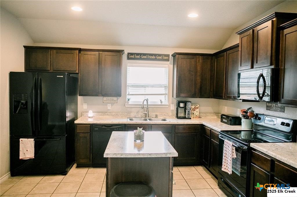 2525 Elk Creek Street Property Photo 11